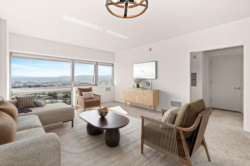 1 Mandalay Place #1007