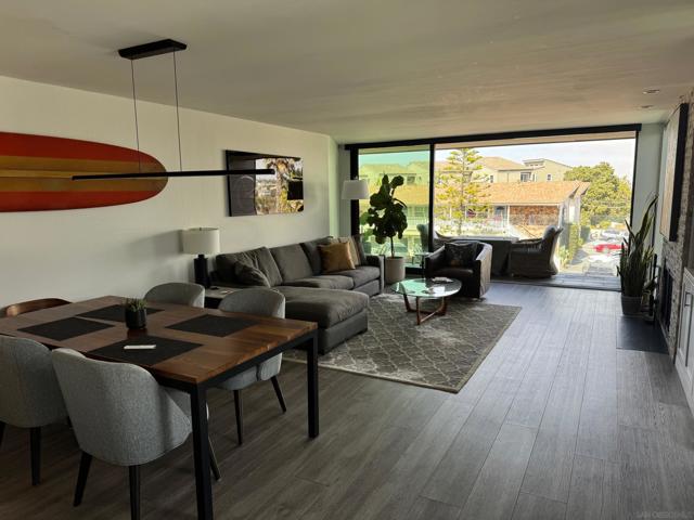 321 W I St, Encinitas, California 92024, 2 Bedrooms Bedrooms, ,2 BathroomsBathrooms,Condominium,For Sale,W I St,250020340SD