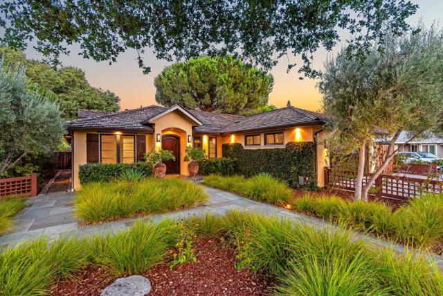 1683 Dalehurst Avenue, Los Altos CA: https://media.crmls.org/mediaz/c1ef0712-a410-4ffe-a0c7-e93692561858.jpg