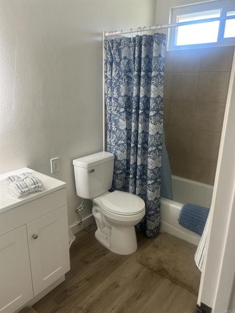 946 Carriage Drive, San Marcos CA: https://media.crmls.org/mediaz/c1ef56c0-df26-4e99-a354-cbbb19f5ee42.jpg