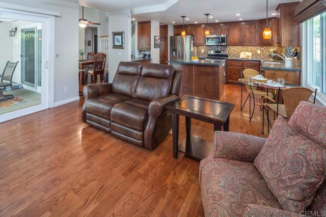 23847 Norte Dr, Ramona CA: https://media.crmls.org/mediaz/c1ef6337-18c3-469c-9204-56687cfacf29.jpg