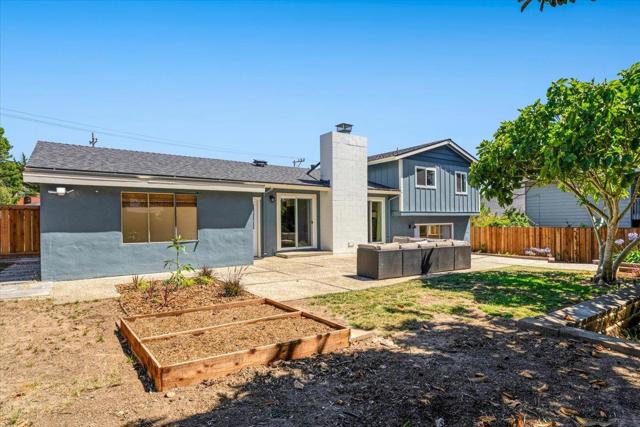 806 Clubhouse Drive, Aptos CA: https://media.crmls.org/mediaz/c1f12431-7205-45dc-93df-cb64674ae495.jpg