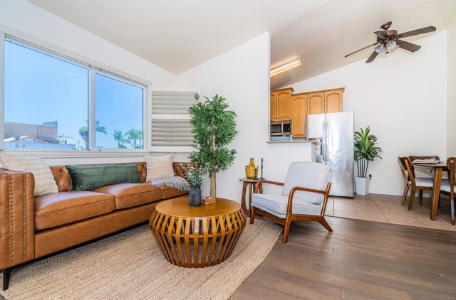 4353 Felton St, San Diego CA: https://media.crmls.org/mediaz/c1f21dc5-6354-4716-b348-984f9b13aba8.jpg