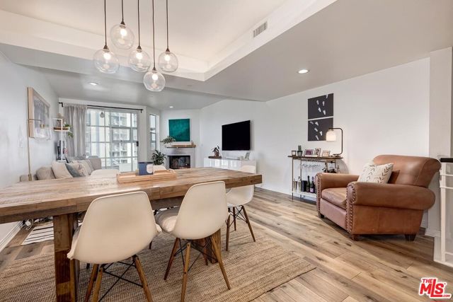 171 N Church Lane, Los Angeles CA: https://media.crmls.org/mediaz/c1f36714-e3e5-41c9-8c36-a00a0907fdd8.jpg
