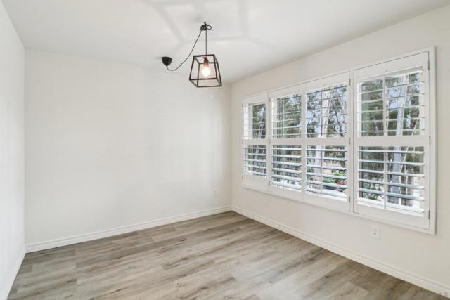 10263 Caminito Toronjo, San Diego CA: https://media.crmls.org/mediaz/c1f3db71-1633-454d-9baf-05e8b7fa066c.jpg