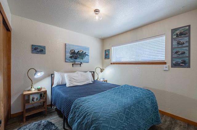 570572 Belden Street, Monterey CA: https://media.crmls.org/mediaz/c1f45df3-b1ad-4229-aafe-34a661778d1e.jpg