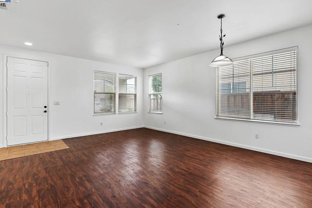 1906 Wilson Ct, Antioch CA: https://media.crmls.org/mediaz/c1f4ac45-52c5-411e-8636-9190c2ee3a0b.jpg