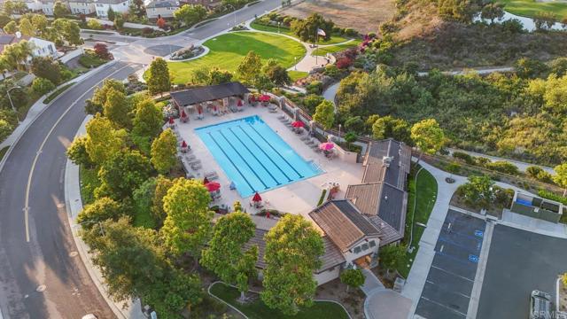 1176 Parkview Drive, Oceanside CA: https://media.crmls.org/mediaz/c1f4daab-5d2c-4674-a62c-f42b2b78f571.jpg
