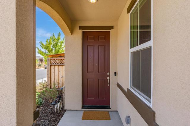 414 Ledro Way, Oakley CA: https://media.crmls.org/mediaz/c1f4e940-e897-4af6-a4bb-35707c1a1733.jpg