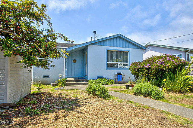 Detail Gallery Image 1 of 28 For 559 S Harold St, Fort Bragg,  CA 95437 - 2 Beds | 2 Baths
