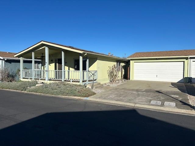 900 Old Stockton #506 Road, Oakdale CA: https://media.crmls.org/mediaz/c1f5656a-8c05-42cc-ba9b-b02f4d0ad1d2.jpg
