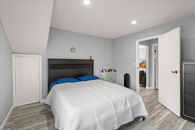 249 Los Gatos Boulevard, Los Gatos CA: https://media.crmls.org/mediaz/c1f57cdb-2d80-4073-955e-ebf81a9dd86f.jpg