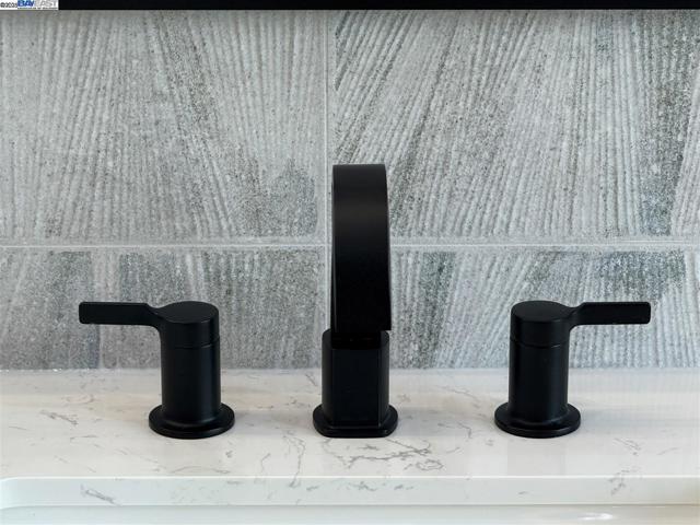 3198 Vintage Crest Dr, San Jose CA: https://media.crmls.org/mediaz/c1f62c0e-fd1e-4b71-8e66-4aedb1894caf.jpg