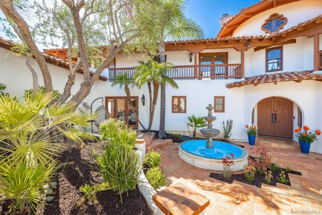 859 Cocos Dr, San Marcos CA: https://media.crmls.org/mediaz/c1f7fdb2-783b-463a-894e-29a269de0931.jpg