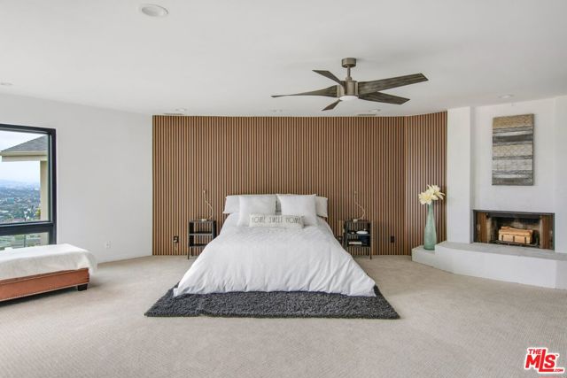 4223 Don Carlos Drive, Los Angeles CA: https://media.crmls.org/mediaz/c1f9493d-5ee2-4719-9530-5bfafb3bd72d.jpg