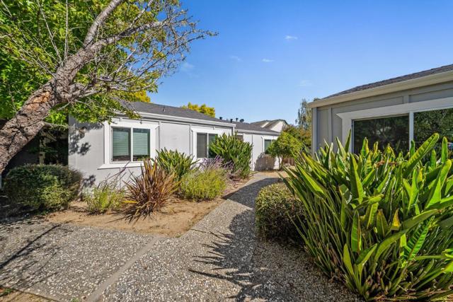 3268 Mission Drive, Santa Cruz CA: https://media.crmls.org/mediaz/c1f96516-f024-4551-947f-19728d4f510c.jpg