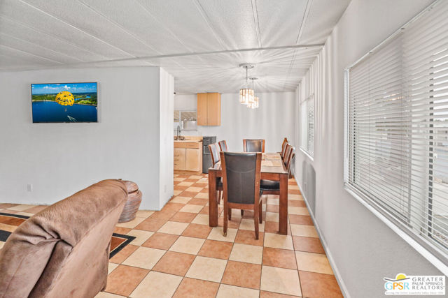 17555 Corkill Rd, Desert Hot Springs CA: https://media.crmls.org/mediaz/c1fa1abf-b2a8-419e-89ff-5ac53abbaeaa.jpg