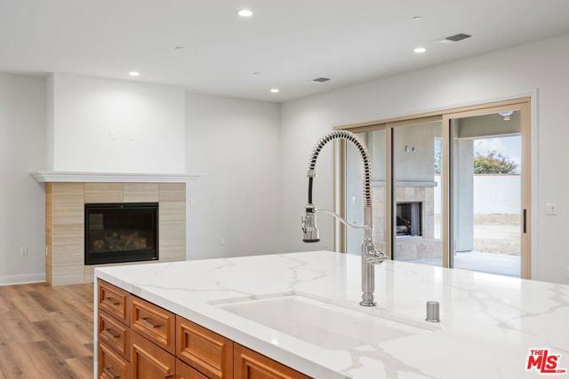 3719 Pathway Court, Bakersfield CA: https://media.crmls.org/mediaz/c1facdbe-1d94-4e6f-a02b-e0dd8057b0c5.jpg