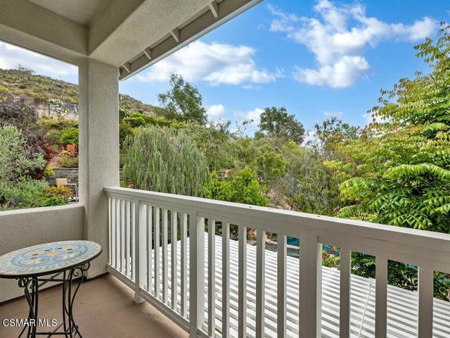 5455 Via Olas, Newbury Park CA: https://media.crmls.org/mediaz/c1fb713a-7577-44c6-97fe-a46c91836cd3.jpg