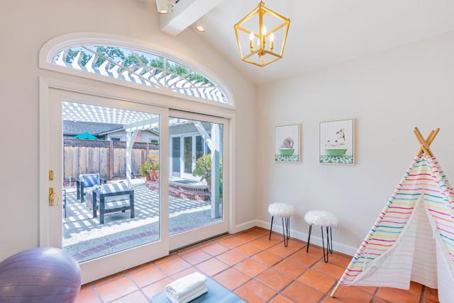 10421 Phar Lap Drive, Cupertino CA: https://media.crmls.org/mediaz/c1fb9ffb-4fce-4233-a81e-5d56503fe2e8.jpg