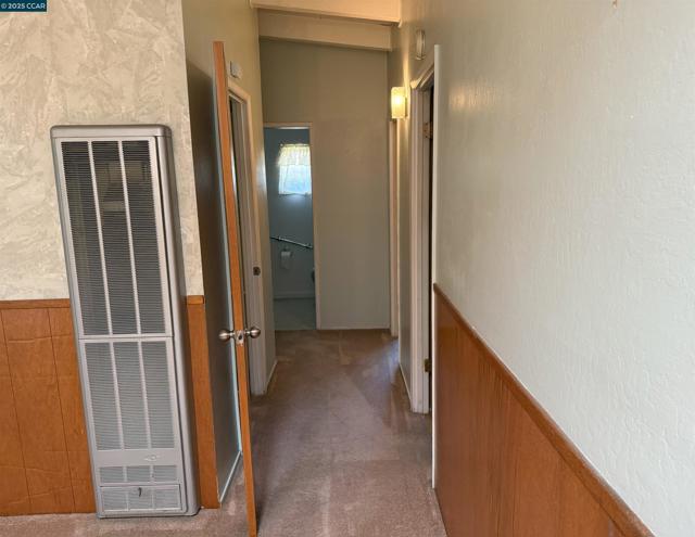 1679 Sarah Dr, Pinole CA: https://media.crmls.org/mediaz/c1fbde57-05e8-4eb5-b2e0-b40b22a265ed.jpg
