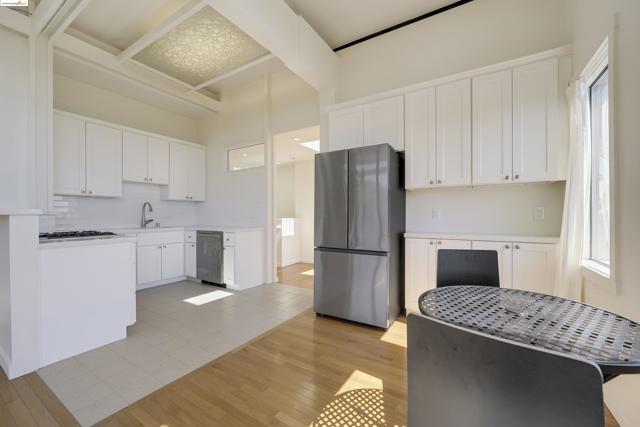 921 Clark Place, El Cerrito CA: https://media.crmls.org/mediaz/c1fc4fcb-26f4-4363-a2a4-26e38a16e7d2.jpg