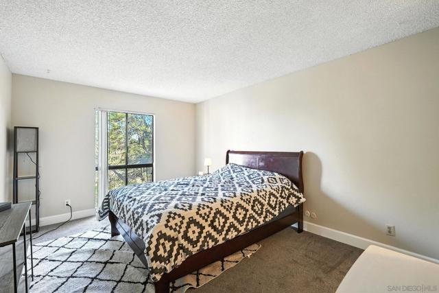 7838 Cowles Mountain Court, San Diego CA: https://media.crmls.org/mediaz/c1fdb886-f0f3-4fde-9b51-d40a083964d0.jpg