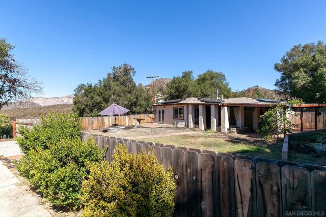 1167 Peutz Valley Rd, Alpine CA: https://media.crmls.org/mediaz/c1fe2ea1-17f7-48bb-90d3-c4b9b6d7f4c8.jpg