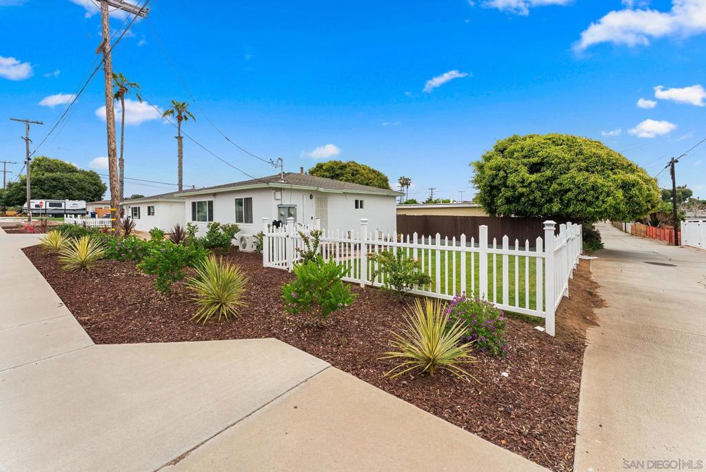 MLS #250042845SD image #11