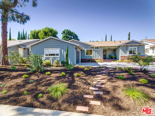 10437 Mclennan Avenue photo 3