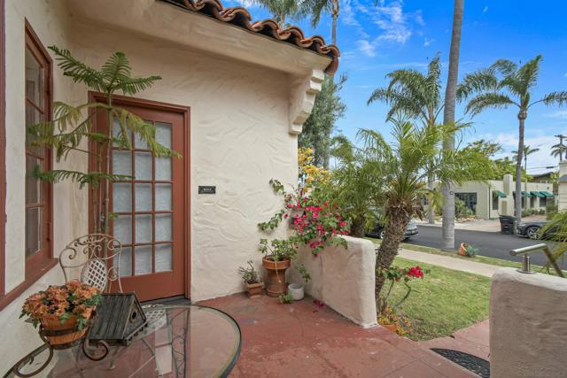 1032 Alberta Pl, San Diego CA: https://media.crmls.org/mediaz/c20164af-07e5-4d50-bc87-cdb1de11a113.jpg