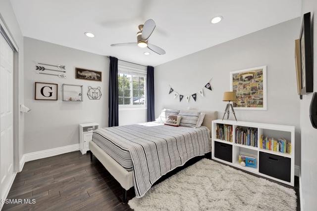 5308 Ambridge Drive, Calabasas CA: https://media.crmls.org/mediaz/c2025dbb-6d21-41fd-90d6-097e6a3af5d3.jpg