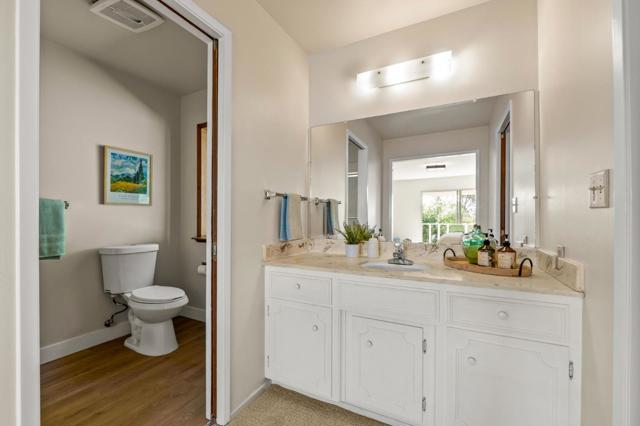 26025 Highland Way, Los Gatos CA: https://media.crmls.org/mediaz/c202c6f8-bd43-4b47-ae07-bb19f014a040.jpg