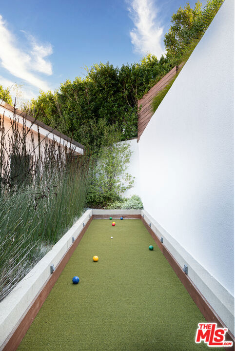 5 Bed Home for Sale in Beverly Hills, California