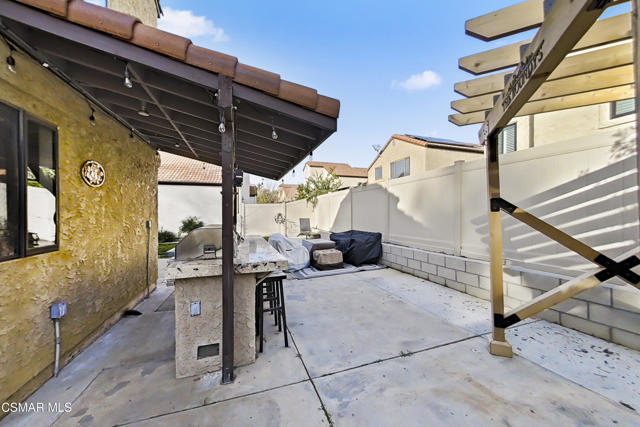 2228 Oak Haven Avenue, Simi Valley CA: https://media.crmls.org/mediaz/c202d427-41bb-434a-ac5f-17c96ff8427b.jpg