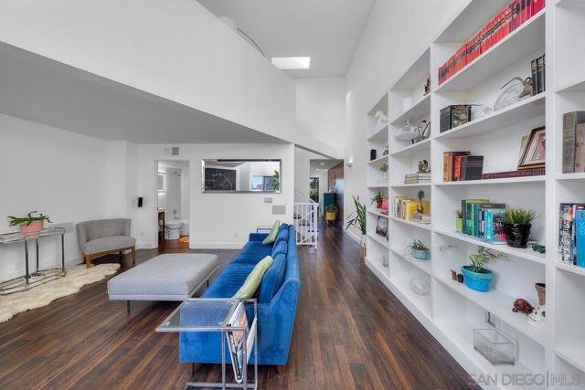 1830 N Alvarado St, Los Angeles CA: https://media.crmls.org/mediaz/c203b890-52f1-47ba-8435-a9969b07108e.jpg