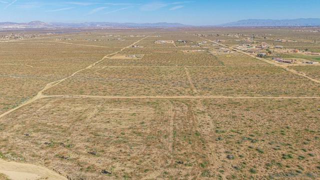 0 Marrakesh AVE, Phelan CA: https://media.crmls.org/mediaz/c2042a3e-149c-4c86-bab9-733dc18f7fcd.jpg