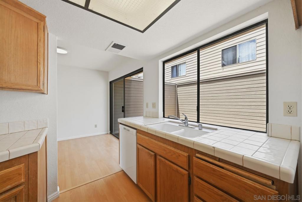9260 Towne Centre Dr - photo 9