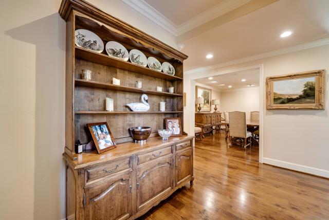 6150 La Fremontia, Rancho Santa Fe CA: https://media.crmls.org/mediaz/c2046515-f001-4082-bf55-d24712da1c49.jpg