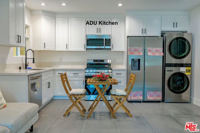 11848 Bel Terrace, Los Angeles CA: https://media.crmls.org/mediaz/c2053155-c91d-4850-8638-c53ef1bd9ad1.jpg