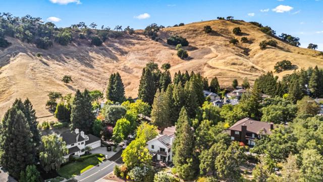 3265 Greenhills Drive, Lafayette CA: https://media.crmls.org/mediaz/c207d328-276a-4123-838a-c052ac7c4bb7.jpg