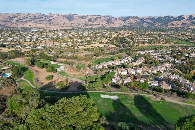 5828 Newgate Court, San Jose CA: https://media.crmls.org/mediaz/c207d57d-7a39-43fe-9482-2a78a5fb5fe0.jpg