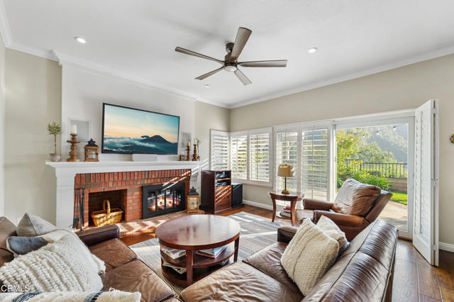 Detail Gallery Image 19 of 72 For 3153 Dragonfly St, Glendale,  CA 91206 - 4 Beds | 3 Baths