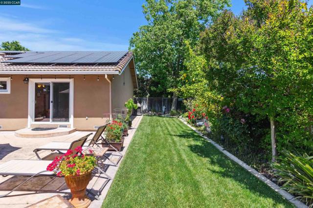 3509 Gulfstream Street, Pleasanton CA: https://media.crmls.org/mediaz/c2086aa4-bfbd-4d12-ad03-20ecfdf17ba2.jpg