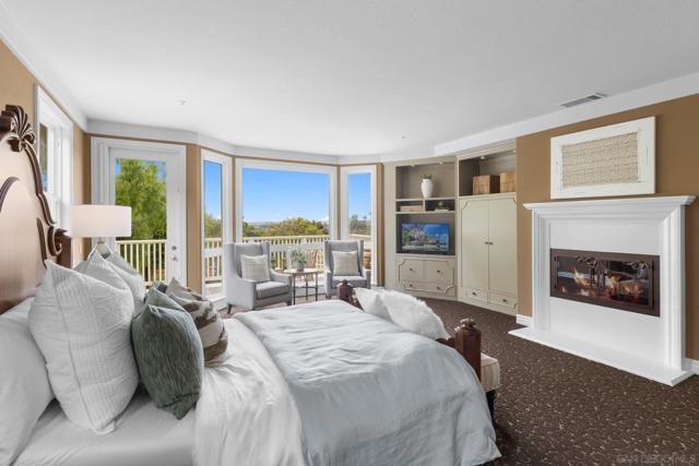 521 Latigo Row, Encinitas CA: https://media.crmls.org/mediaz/c2095732-beb1-4ace-95c9-b178ca76a5c1.jpg