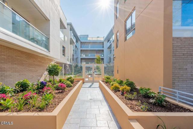 137 S Wilson Avenue, Pasadena CA: https://media.crmls.org/mediaz/c2096d31-0c0f-4394-8cad-832c5a9c9deb.jpg