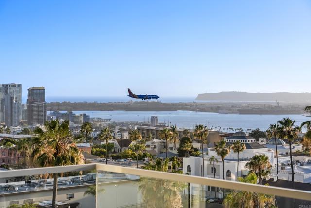 2604 5th Ave, Mission Hills (San Diego) CA: https://media.crmls.org/mediaz/c2098b30-06f7-4169-8466-9dfdfe0b43bd.jpg