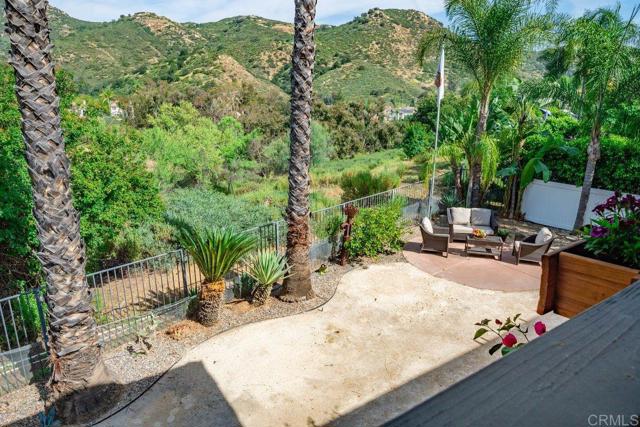 2312 Orchard View Ln., Escondido CA: https://media.crmls.org/mediaz/c20a494a-b3aa-4b84-be71-1a9ebd687a60.jpg