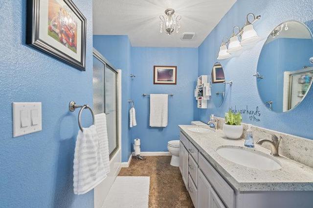 1980 Ponderosa Court, Hollister CA: https://media.crmls.org/mediaz/c20af728-ed6e-4709-9f00-0b4d407929a6.jpg