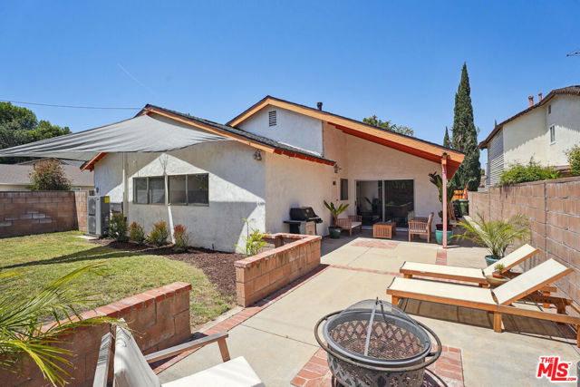 19730 Hatton Street, Winnetka CA: https://media.crmls.org/mediaz/c20b2435-b335-4cde-a297-a663b93a0ae7.jpg